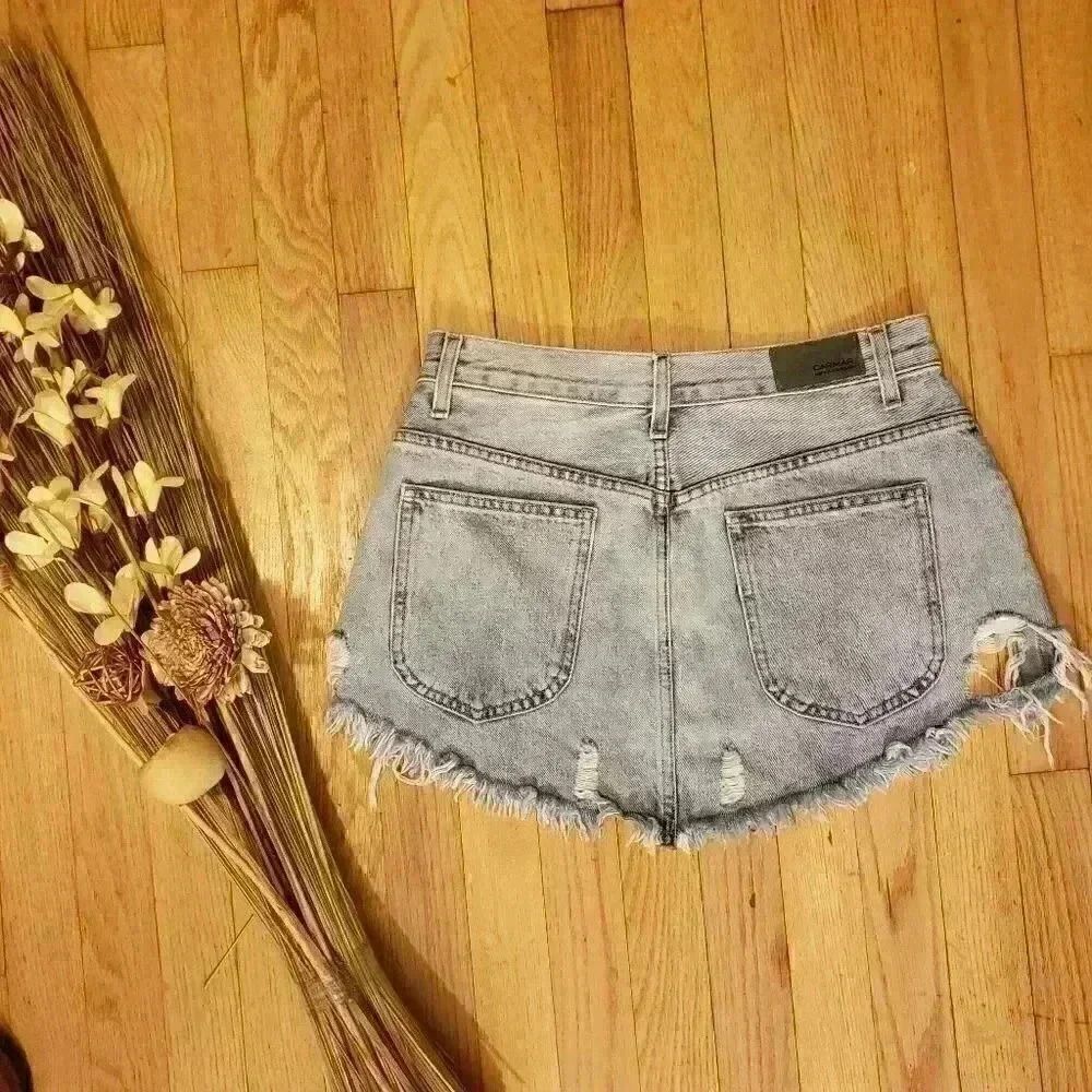 Carmar Beatrice Distressed Denim Skirt Size 29 - Picture 2 of 6